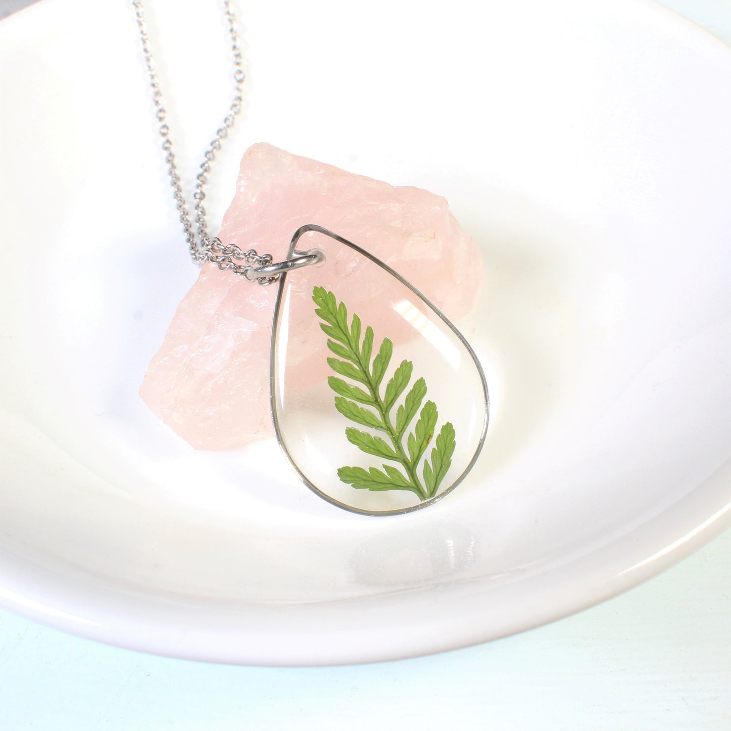 Real fern necklaces, plant jewelry, leaf pendant, nature jewelry, resin, teardrop, real fern leaves, pressed flower jewelry, handmade, green