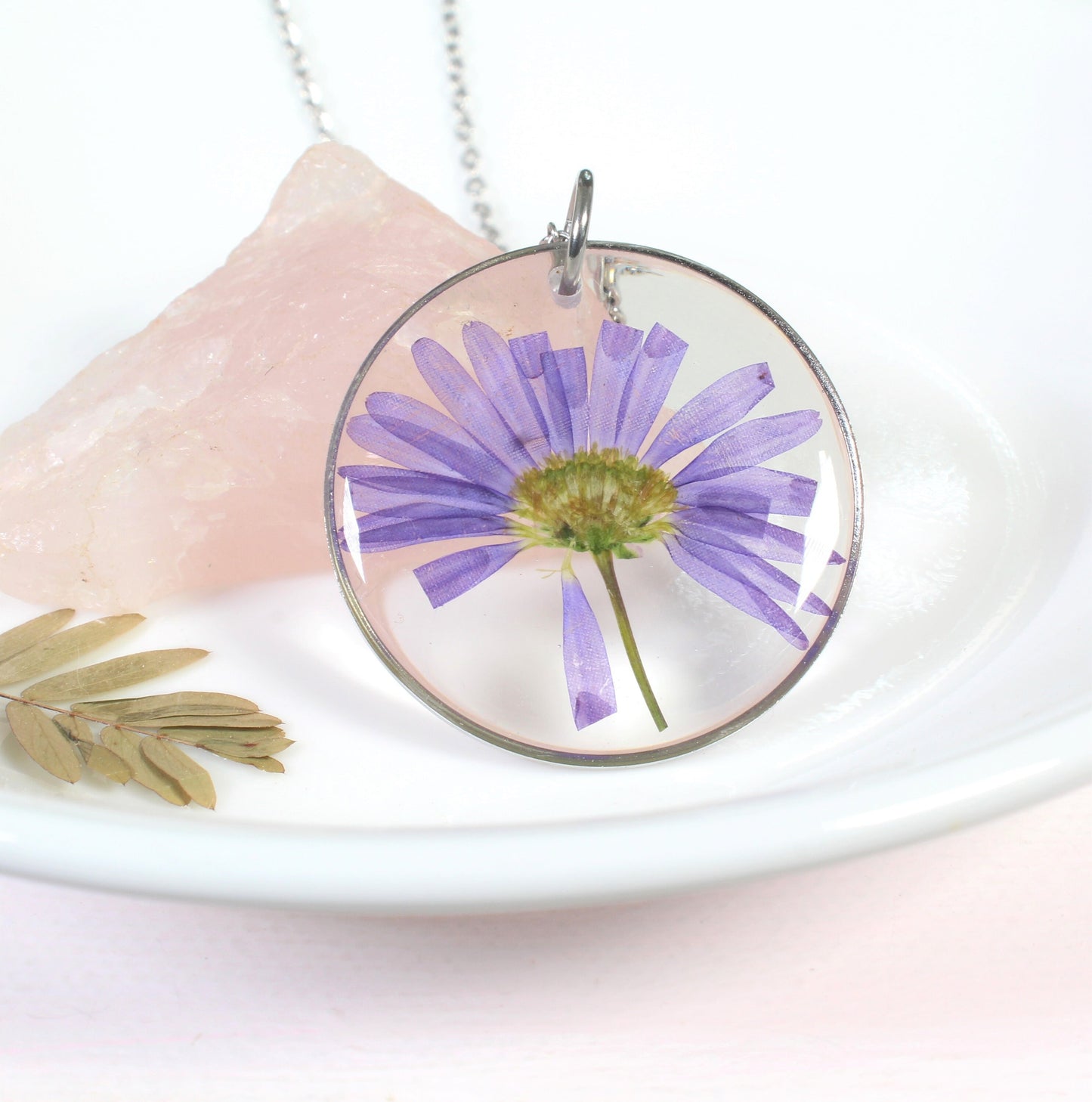 September birth flower necklaces, purple aster jewelry, pressed flower pendant, handcrafted resin jewelry, dried flowers, aster daisy