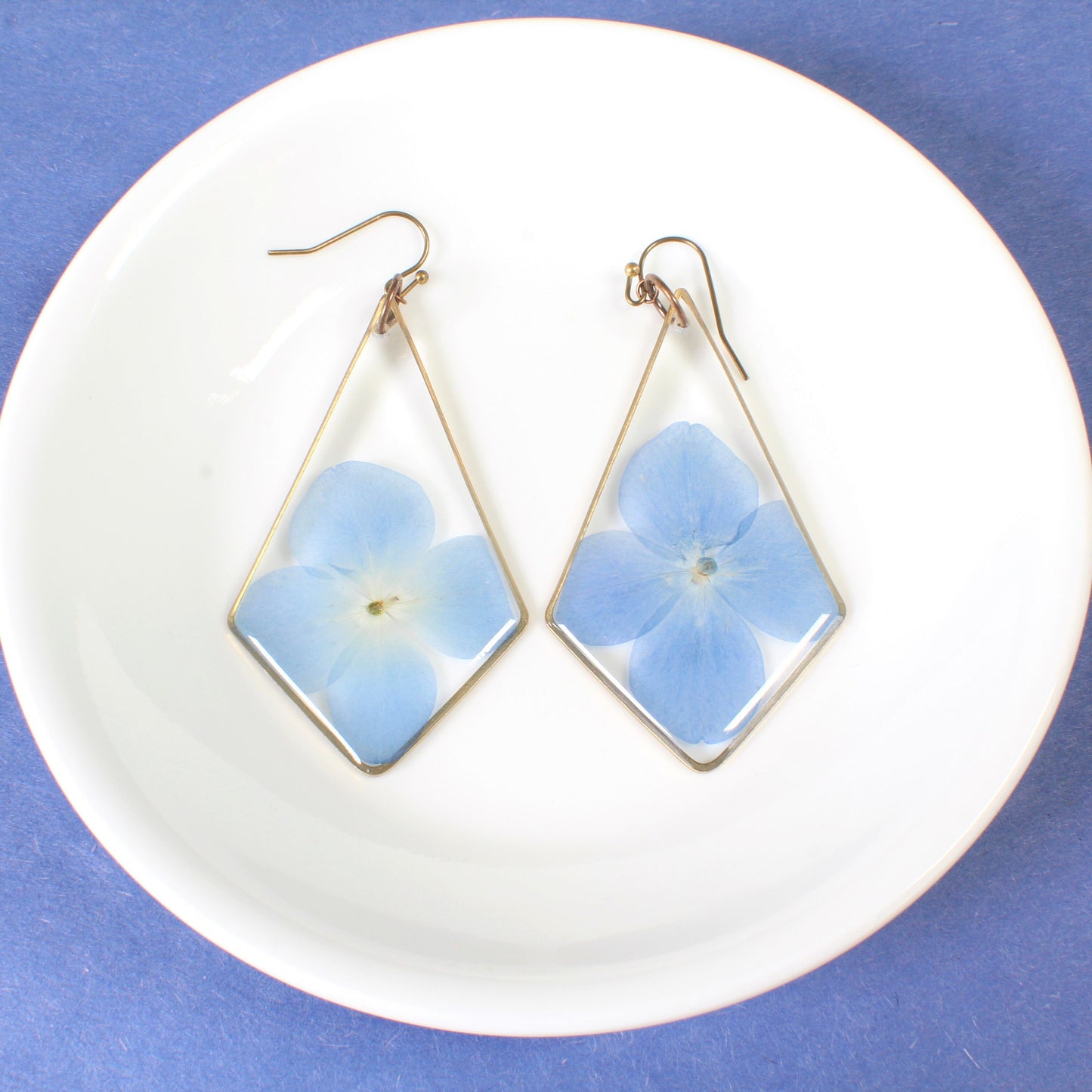 Large hydrangea earrings, blue pressed flower dangle earrings, resin dried flower jewelry, handmade, kite shaped, triangle resin earring