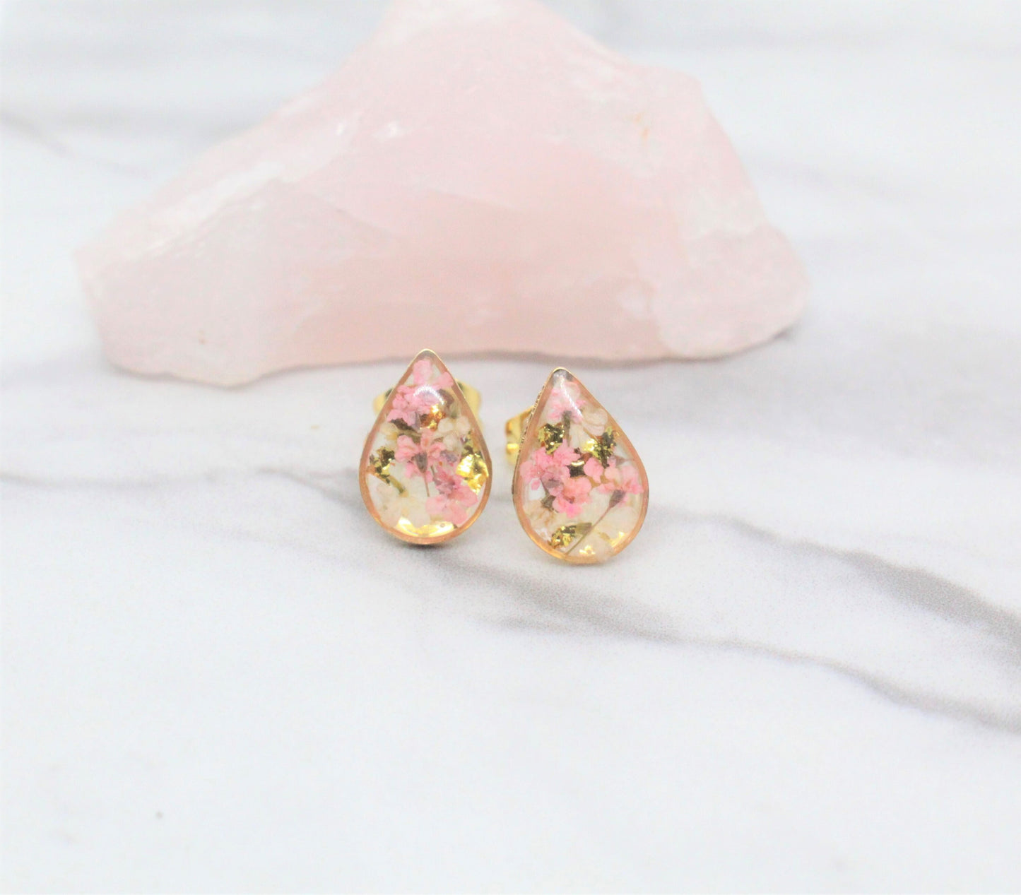 Small Real Pressed Flower Necklace, Gold, Blush Pink, White Teardrop Necklace, Pressed Flower Jewelry, Dried Flower Pendant, Resin Necklace