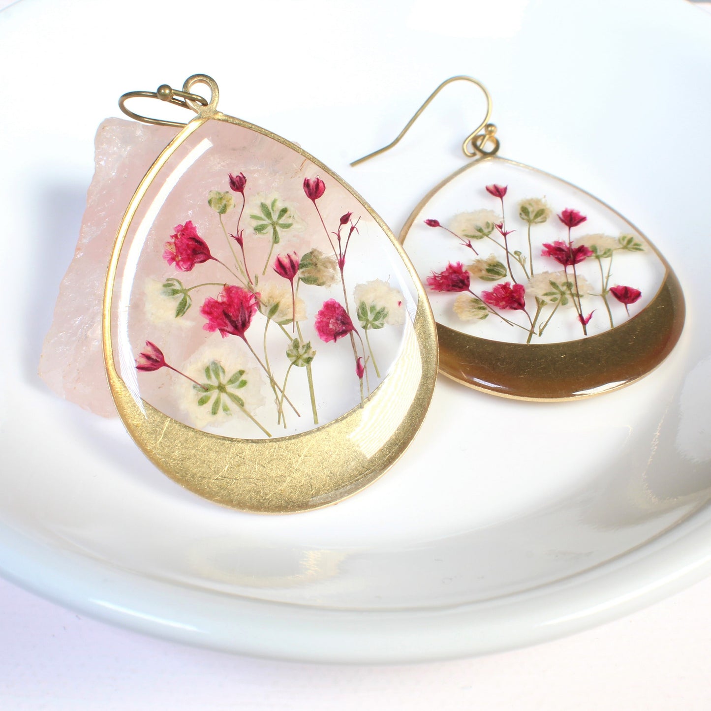 Large pressed flower dangle earrings, white and deep pink baby's breath, lightweight, gypsophila earrings, handmade resin flower jewelry