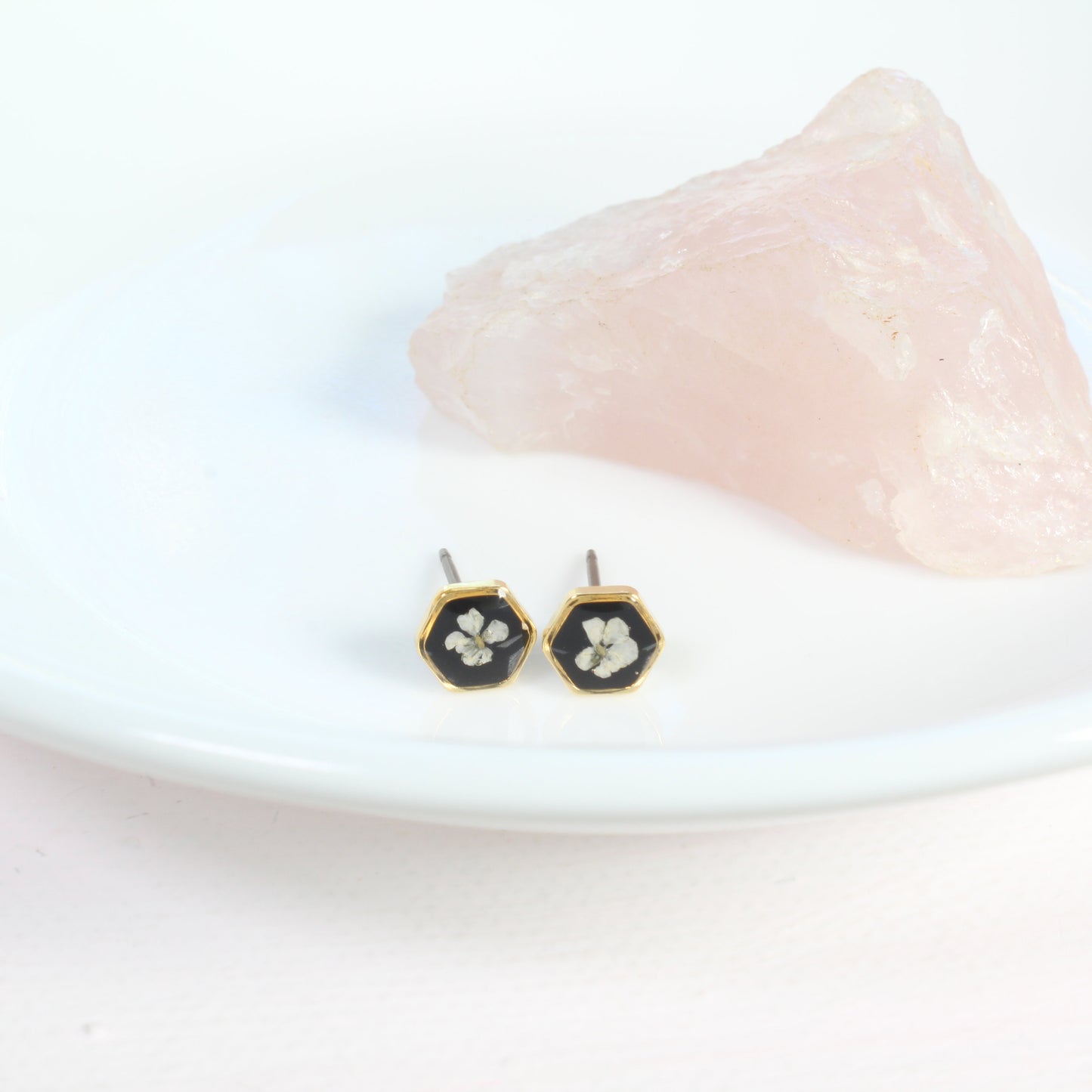Tiny real pressed flower earrings, Gold hexagons, white, black, minimalist studs, pressed flowers, titanium posts, handmade resin jewelry