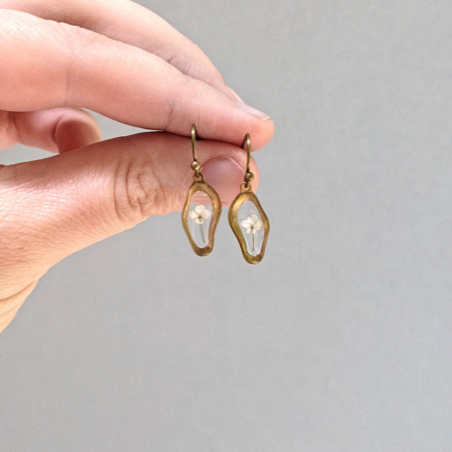 Pressed flower earrings, tiny Queen Anne's Lace dangles, small wavy dried flower earrings, dainty, minimalist, handmade wildflower jewelry