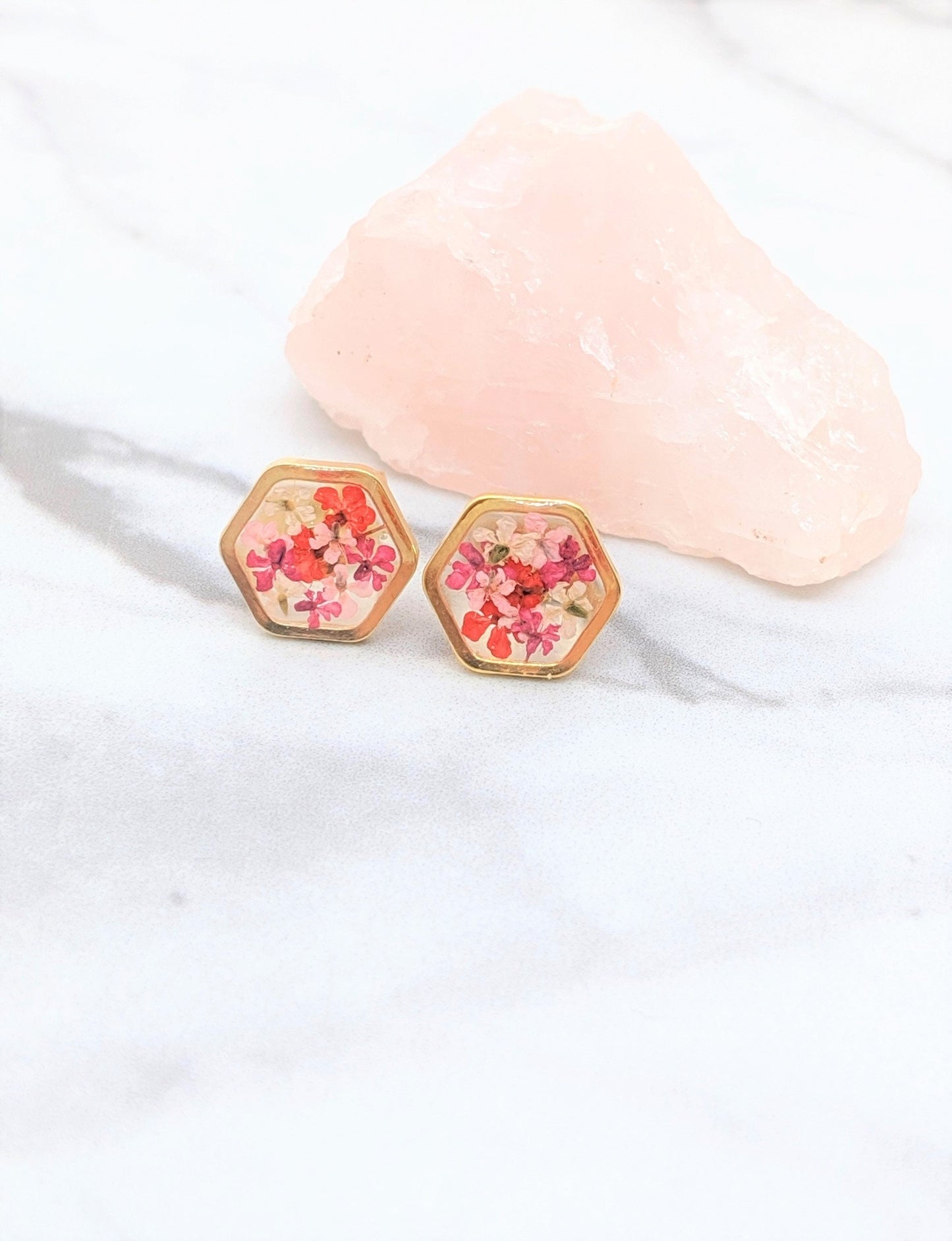 Pressed Flower Earrings 24K Gold Plated Hexagon Stud Earring, Magenta, Red, Fuchsia, Light Pink, Pressed Flower Jewelry, Dry Flower Posts