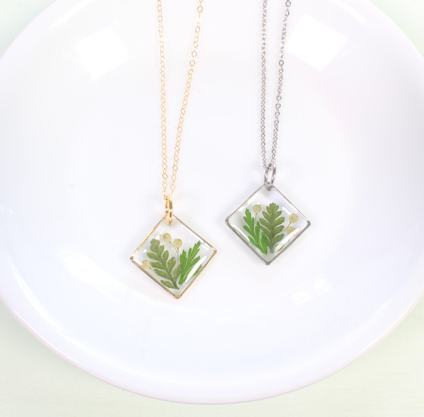Pressed fern necklace, real green leaves in resin, handmade jewelry, nature lover gift, forest pendant, square, hiker, gardener, woodland