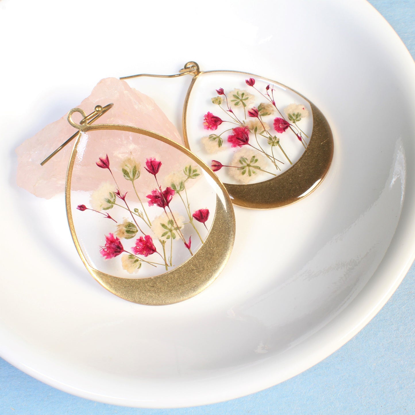 Large pressed flower dangle earrings, white and deep pink baby's breath, lightweight, gypsophila earrings, handmade resin flower jewelry