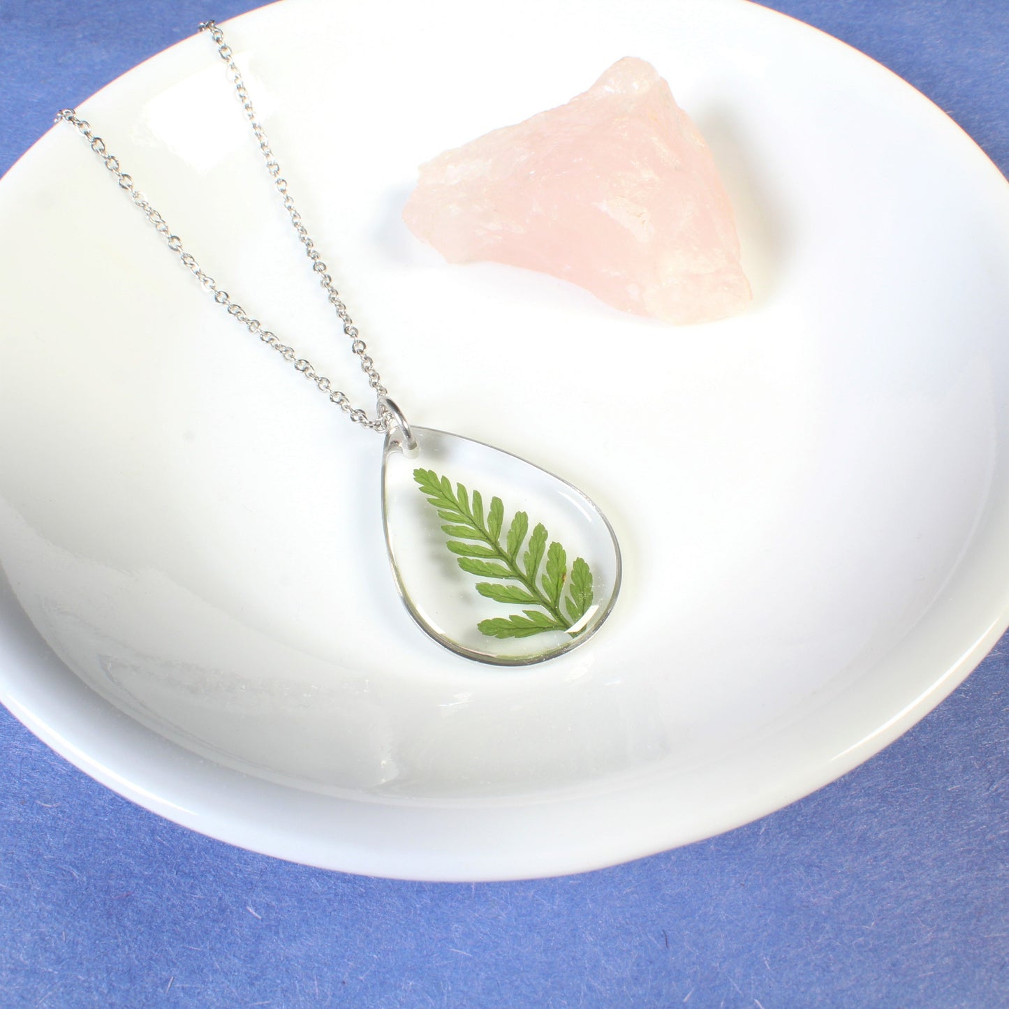 Real fern necklaces, plant jewelry, leaf pendant, nature jewelry, resin, teardrop, real fern leaves, pressed flower jewelry, handmade, green