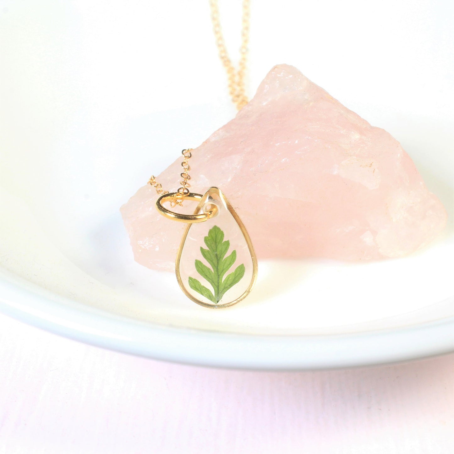 Real fern necklaces, plant jewelry, leaf pendant, nature jewelry, resin, teardrop, real fern leaves, pressed flower jewelry, handmade, green