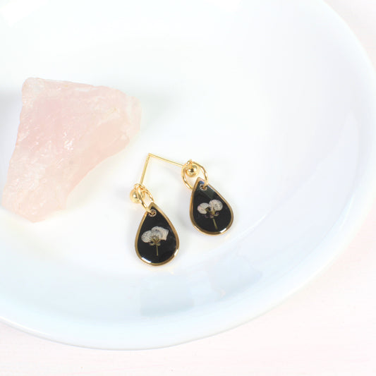 Dainty gold pressed flower dangle earrings, black, white, natural flower jewelry, handmade, resin botanical earrings, small teardrop stud