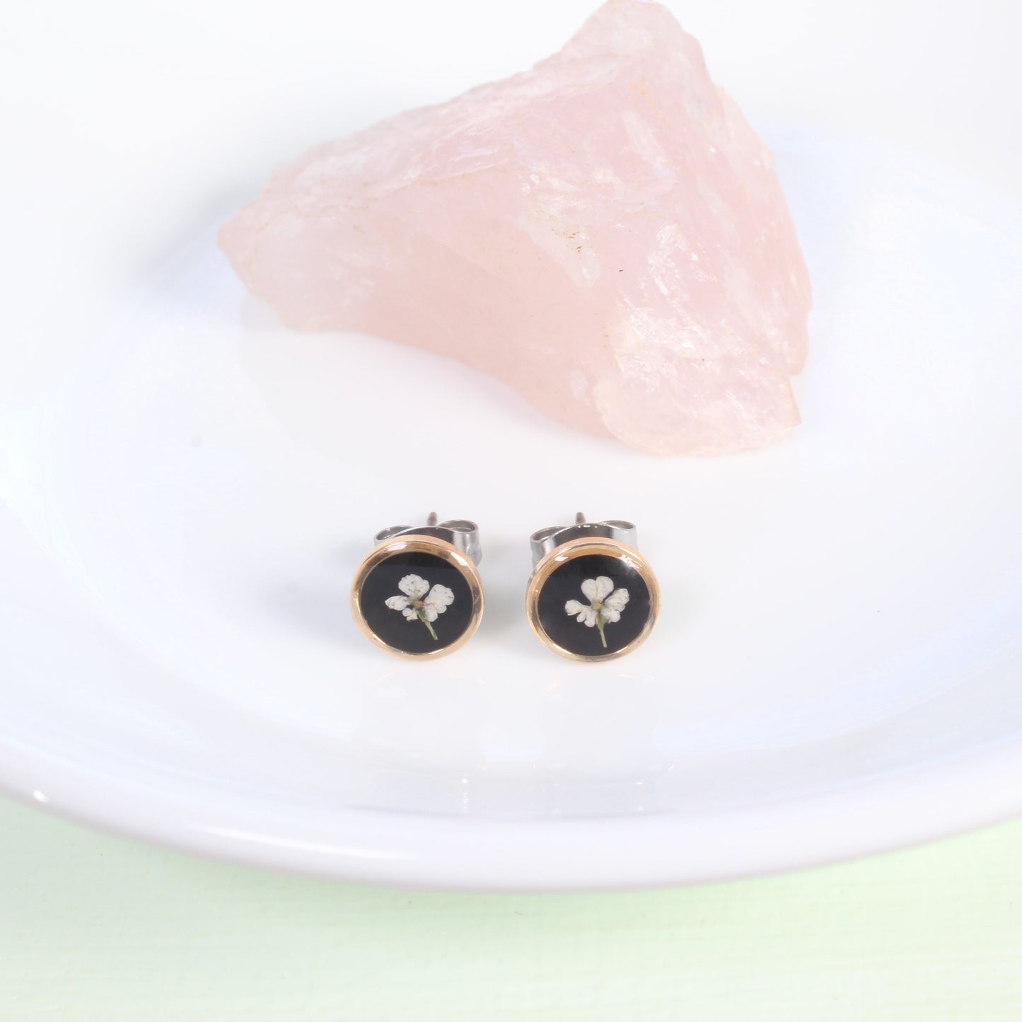 Small pressed flower stud earrings, gold, silver, black, white, handmade resin botanical jewelry, minimalist plant lover gift, titanium