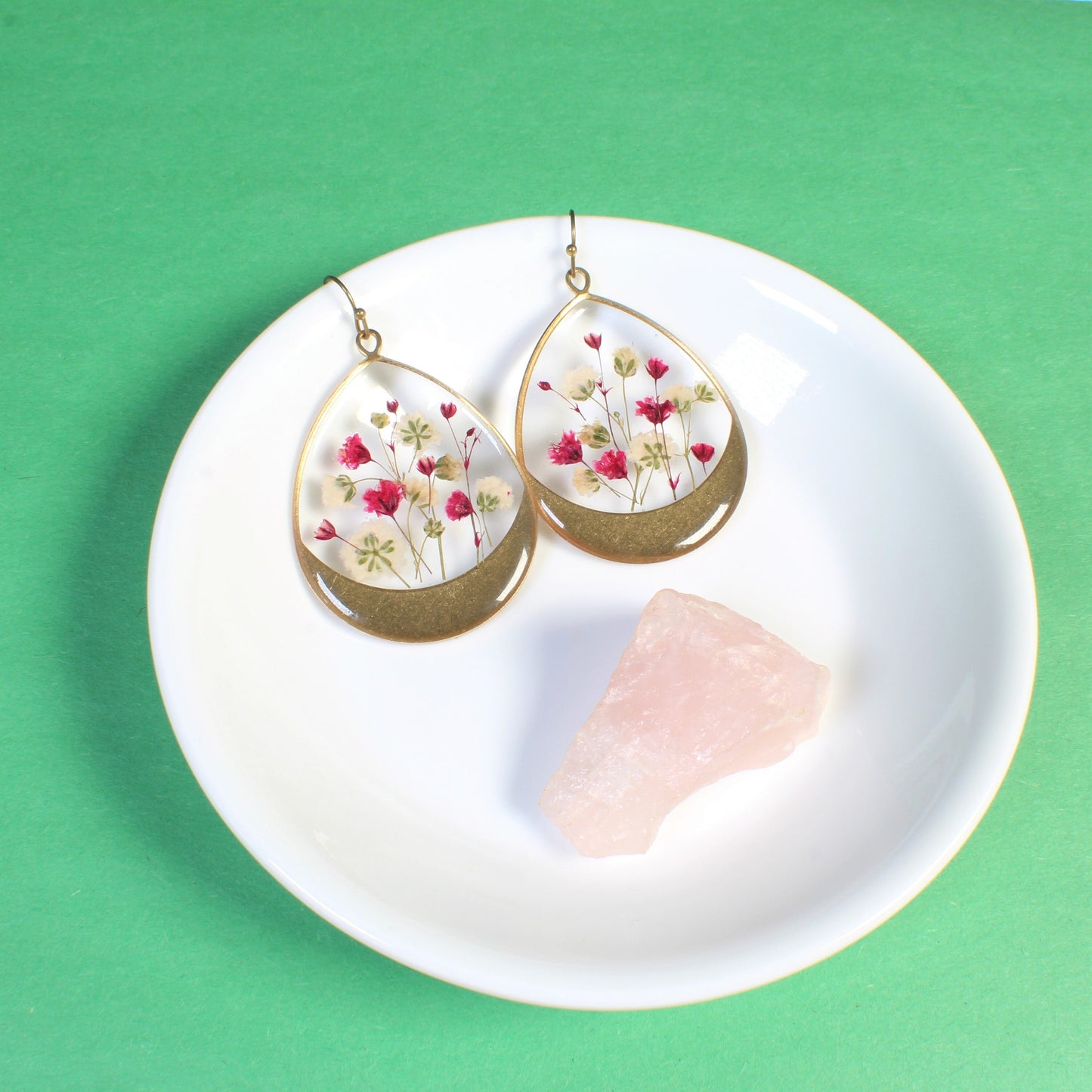 Large pressed flower dangle earrings, white and deep pink baby's breath, lightweight, gypsophila earrings, handmade resin flower jewelry