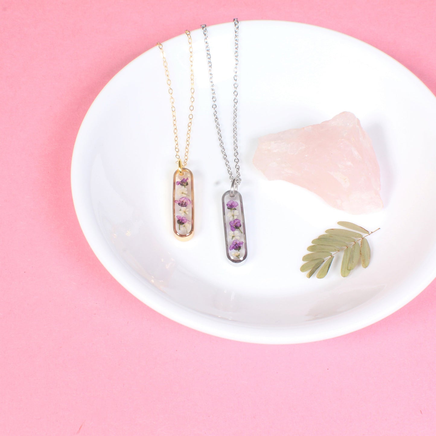 Pressed flower necklace, Dainty Oval Bar, Small Purple and White Dried Flowers in Resin, Delicate, Silver, Nature, Handmade botanical