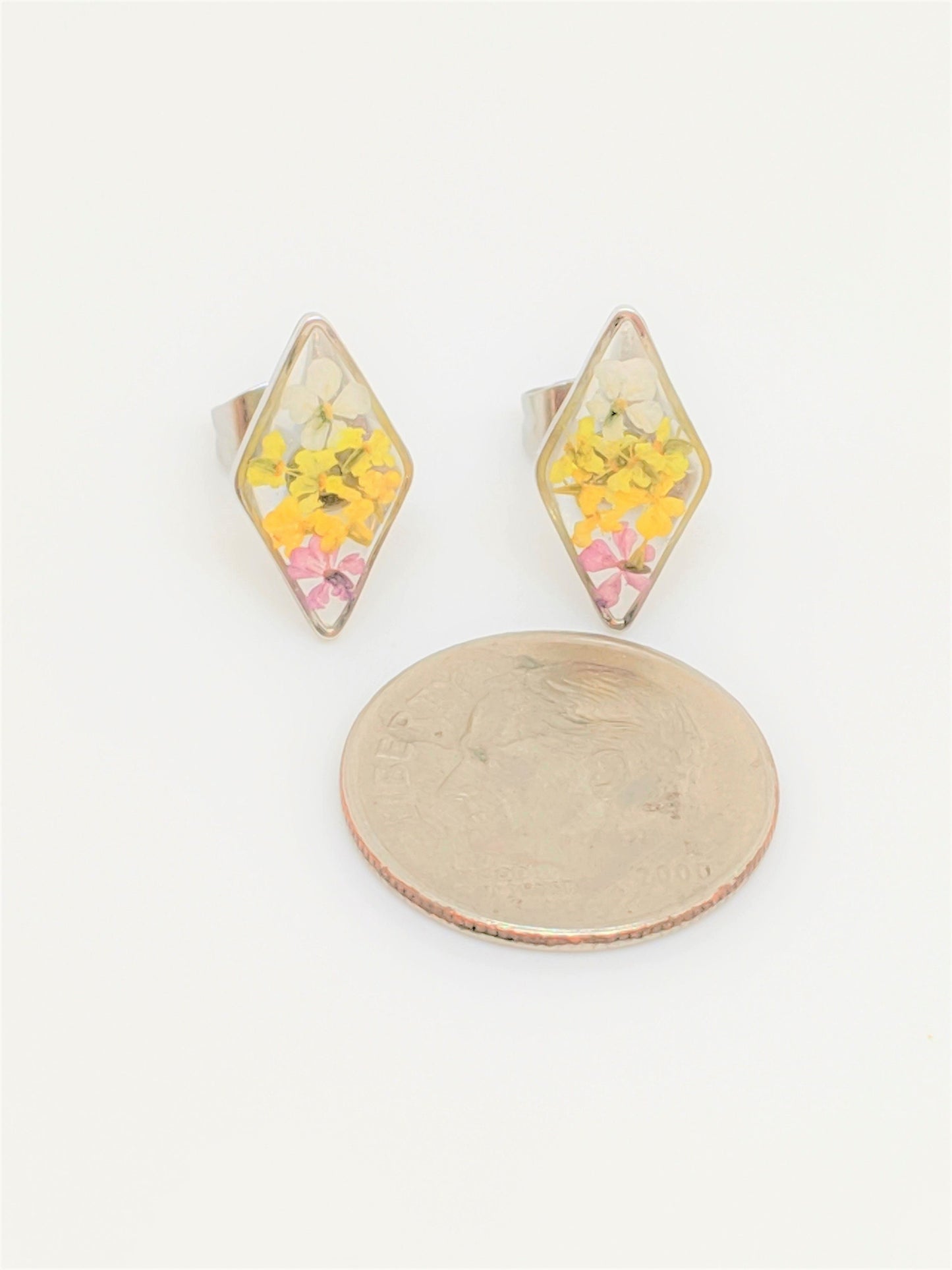 Diamond Ombre Pressed Flower Stud Earrings in Yellow and Dusty Purple