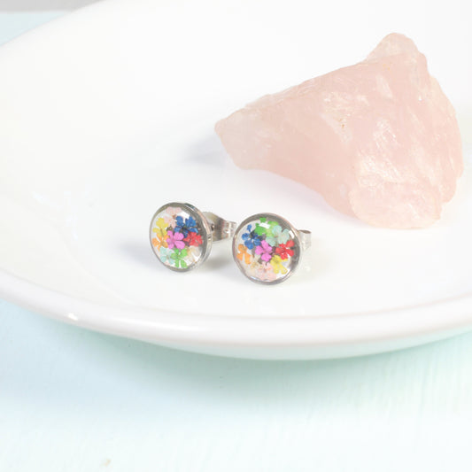 Small rainbow flower studs, pressed flower post earrings, hypoallergenic titanium, handmade resin jewelry, colorful, silver, gold, botanical