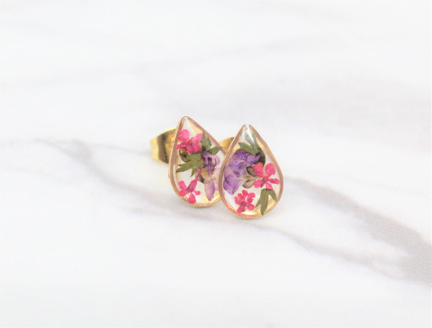 Pressed Flower Studs, Wildflower Posts, Real Flower Jewelry, Resin Earrings, Pressed Flower Jewelry, Titanium Earrings, Nature studs