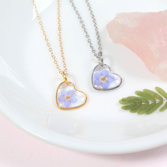 Forget Me Not Necklace, Small Pressed Flower Heart Pendant, Dainty Forget-me-not Resin Jewelry, Gift for Loss, Forgetmenot, Valentine's Gift