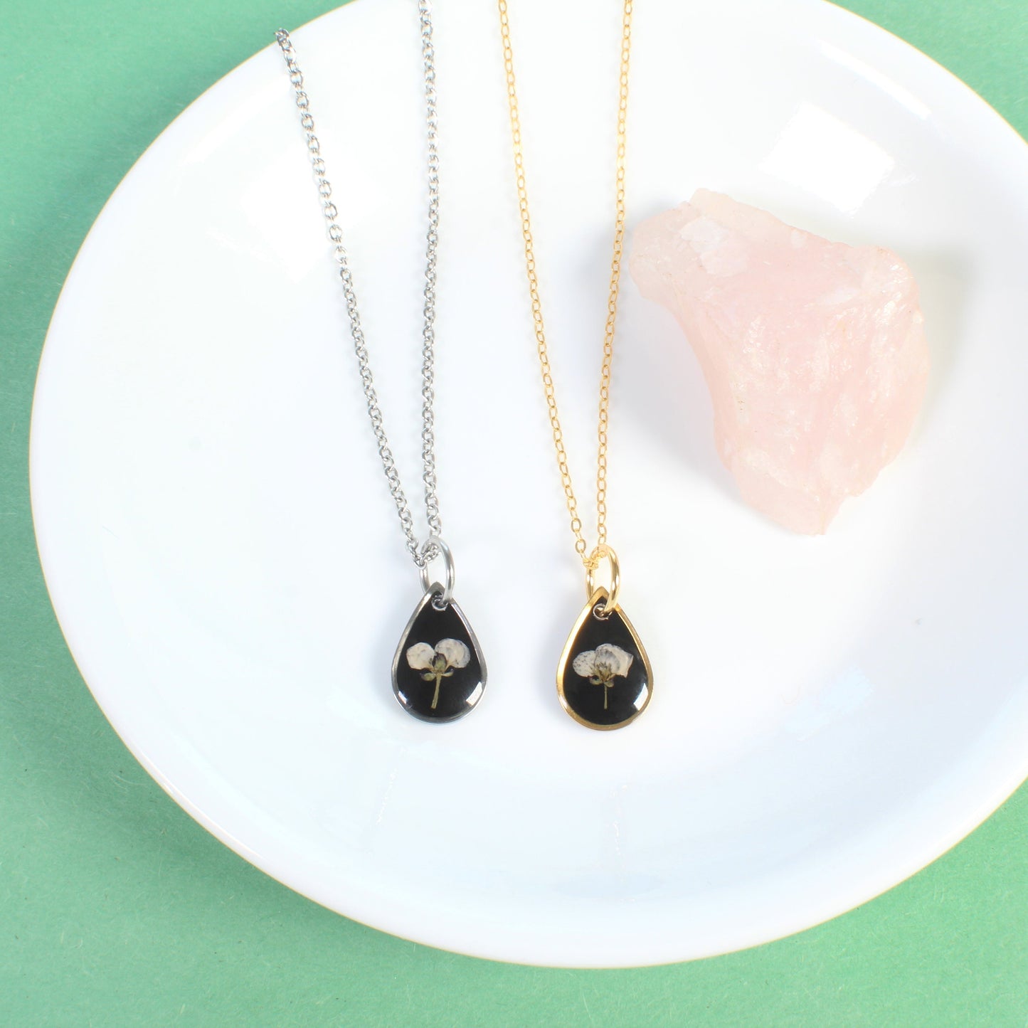 Tiny gold pressed flower necklace, natural white flower, handmade resin pendant, black, botanical jewelry, small, dainty, wildflower, plant