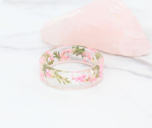 Real Pressed Flower Ring,  Blush, White, and Leaves Clear Resin Band, Pressed Flower Jewelry, Dry Flower Ring, Real Flower Ring, Pink Ring