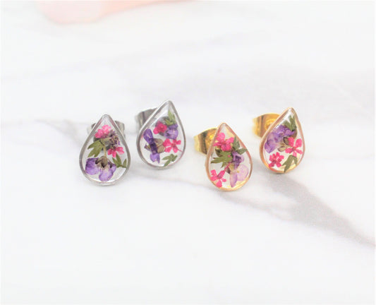 Pressed Flower Studs, Wildflower Posts, Real Flower Jewelry, Resin Earrings, Pressed Flower Jewelry, Titanium Earrings, Nature studs