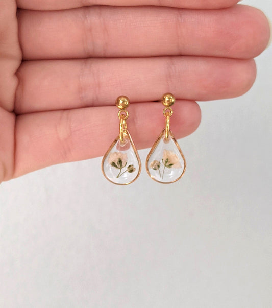 Gold baby's breath earrings, Tiny teardrop dangle ball studs, pressed flowers, nature, white flowers, resin, handmade, handcrafted, dainty