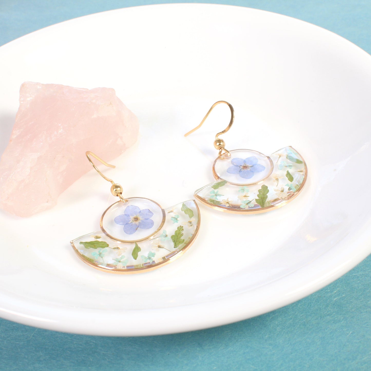 Geometric Pressed Flower Resin Dangle Earrings with Forget-me-nots