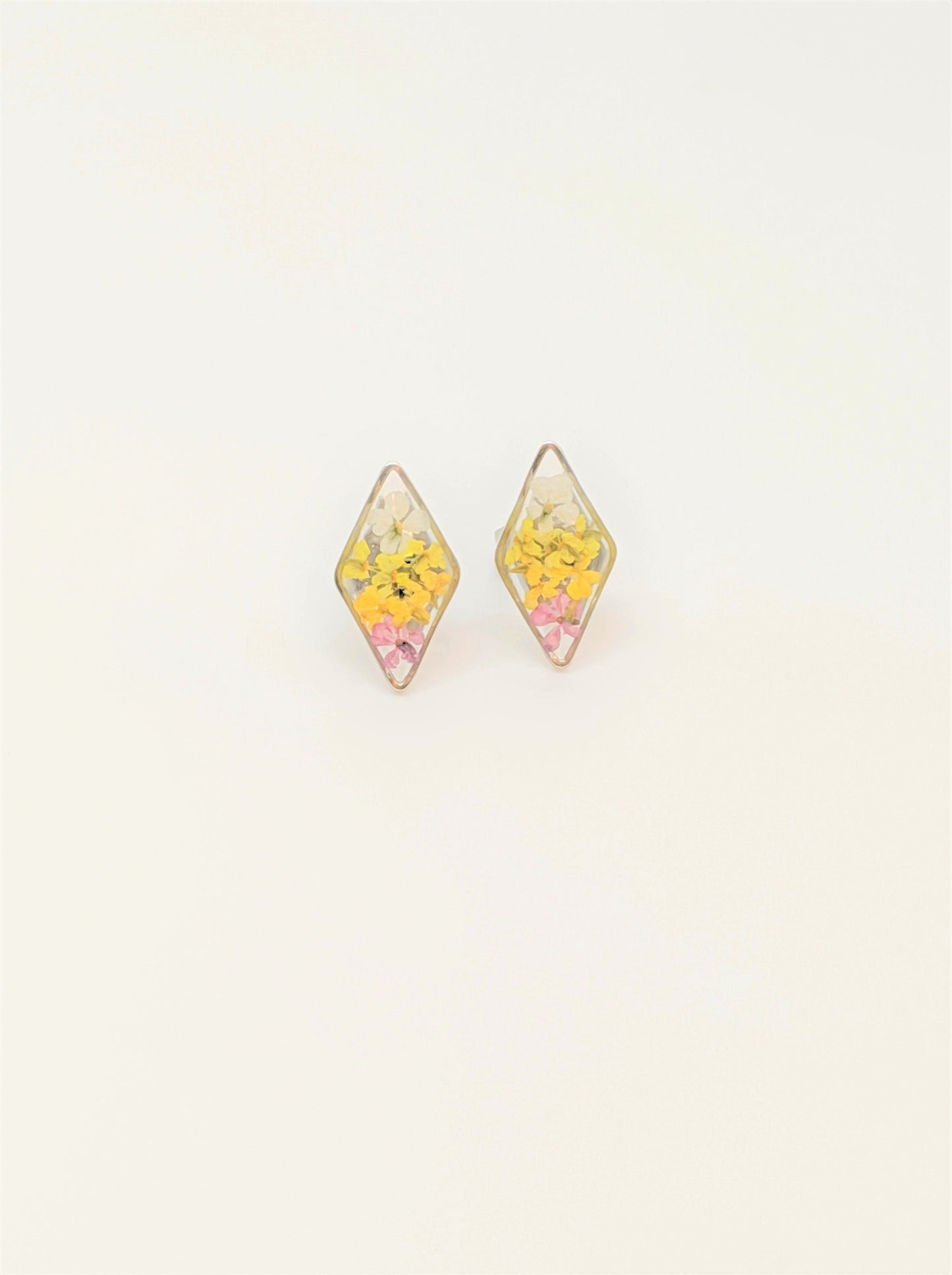 Diamond Ombre Pressed Flower Stud Earrings in Yellow and Dusty Purple