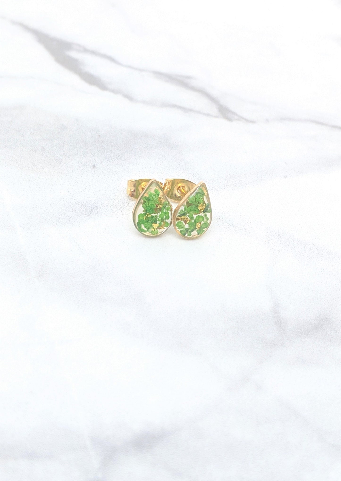 Real Pressed Flower Earrings, Emerald Green & Gold Teardrop Studs, Wildflower Post Earrings, Pressed Flower Jewelry, Green Pressed Flower