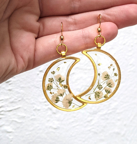 Pressed flower earrings, Gold moon dangle earrings, Resin flower jewelry, handmade, white baby's breath, dry botanicals, wildflowers, lunar