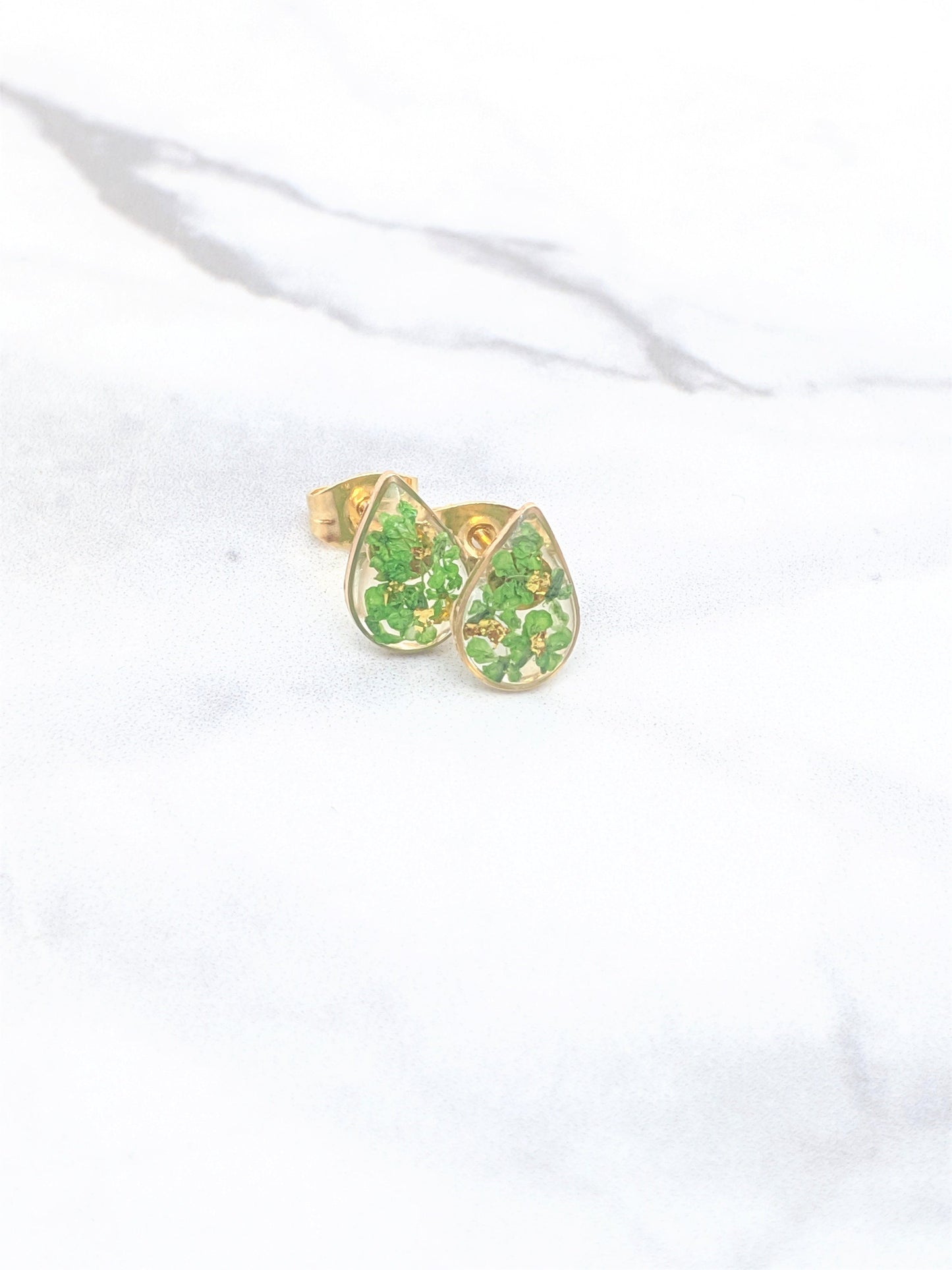 Real Pressed Flower Earrings, Emerald Green & Gold Teardrop Studs, Wildflower Post Earrings, Pressed Flower Jewelry, Green Pressed Flower