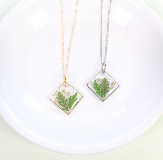 Pressed fern necklace, real green leaves in resin, handmade jewelry, nature lover gift, forest pendant, square, hiker, gardener, woodland