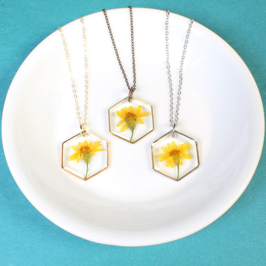 Yellow pressed flower necklace, resin daisy pendant, real dried wildflower jewelry, hexagon, handmade, daffodil, March birth flower jewelry