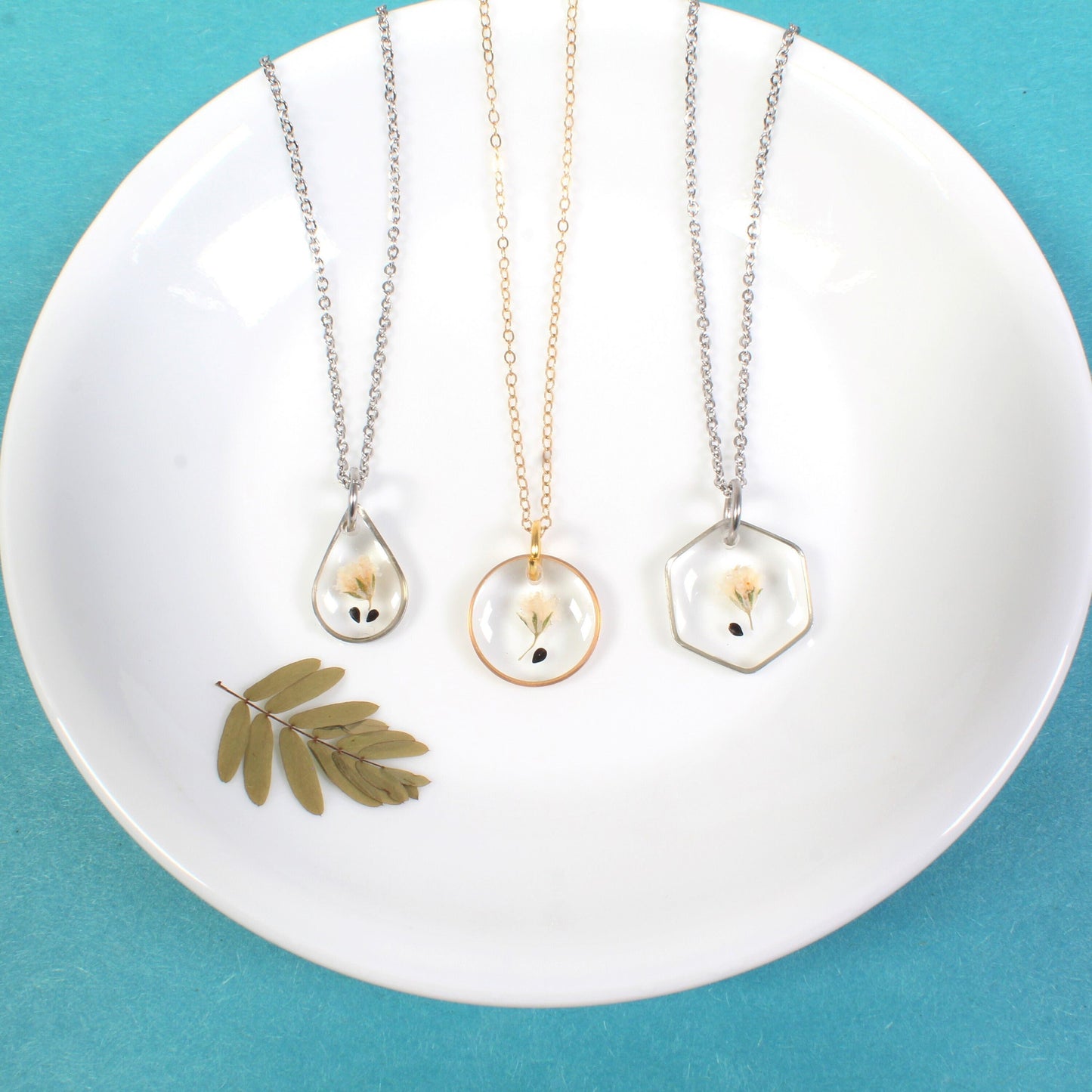 Miscarriage necklace, forget-me-not seed, real baby's breath forget me not seed, small pressed flower pendant, loss grief bereavement gift