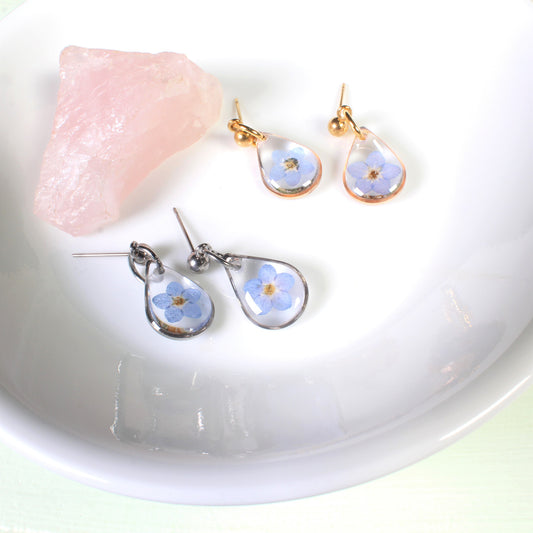 Small forget-me-not earrings, teardrop dangle ball studs, silver, gold, pressed flower earrings, resin earrings, blue, handmade botanical
