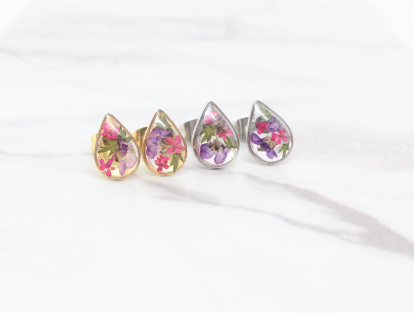 Pressed Flower Studs, Wildflower Posts, Real Flower Jewelry, Resin Earrings, Pressed Flower Jewelry, Titanium Earrings, Nature studs
