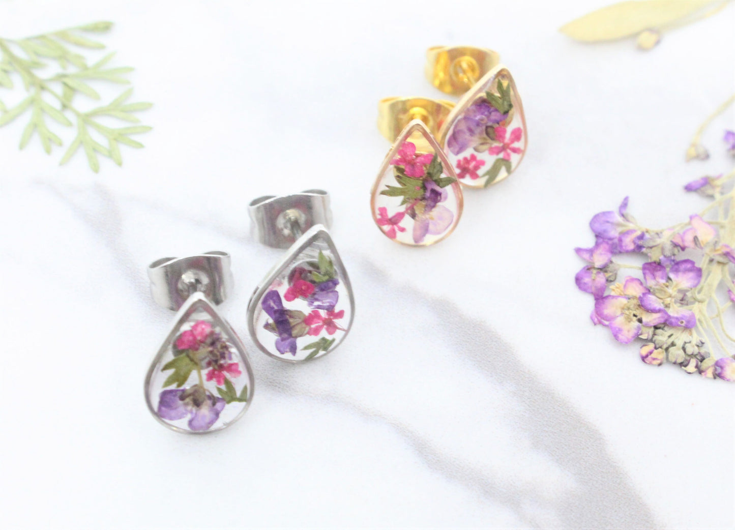 Pressed Flower Studs, Wildflower Posts, Real Flower Jewelry, Resin Earrings, Pressed Flower Jewelry, Titanium Earrings, Nature studs