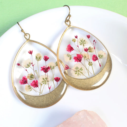 Large pressed flower dangle earrings, white and deep pink baby's breath, lightweight, gypsophila earrings, handmade resin flower jewelry